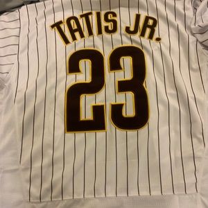 I’m selling it because I never liked it